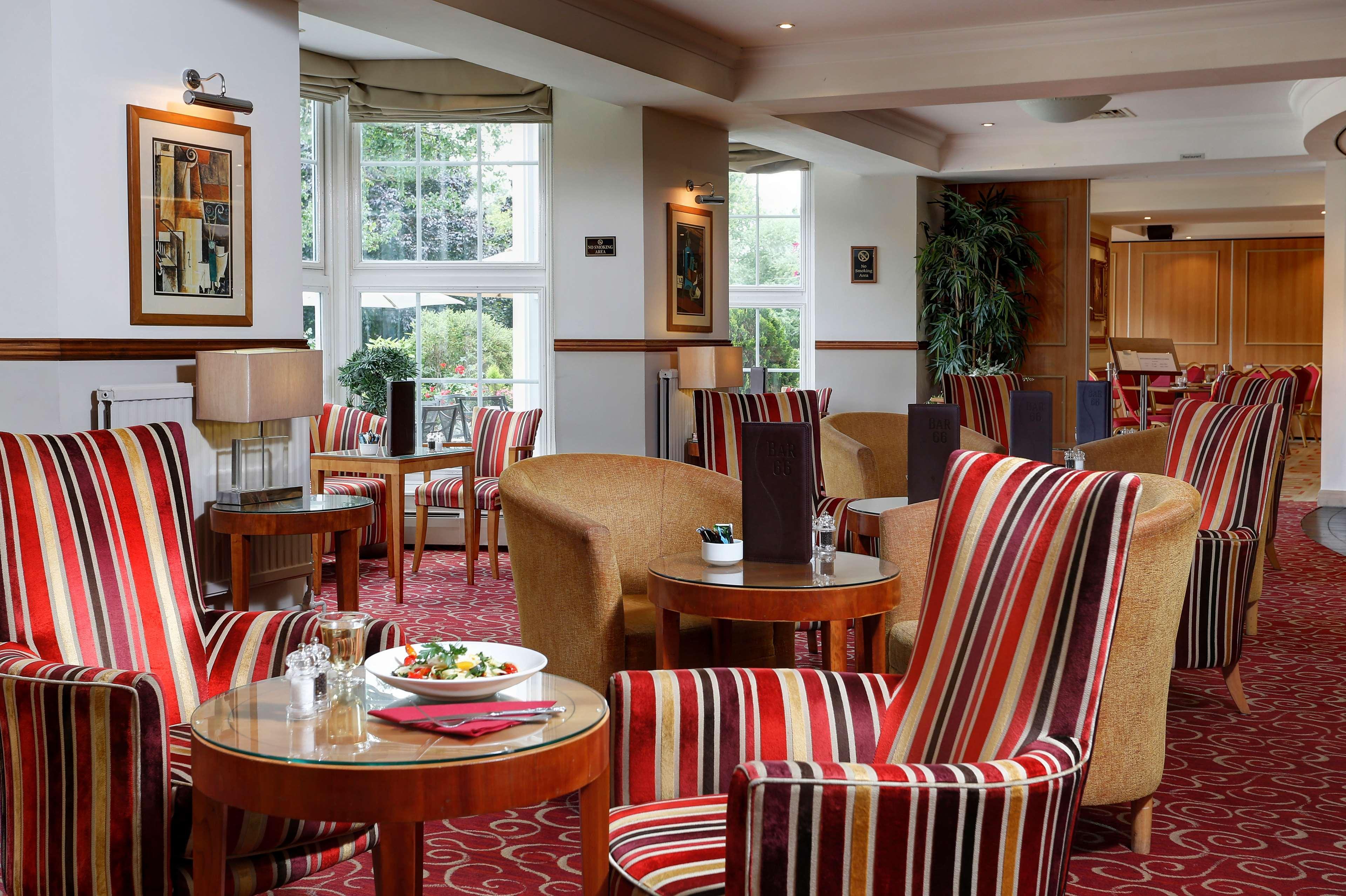 Best Western Homestead Court Hotel Welwyn Garden City Bagian luar foto