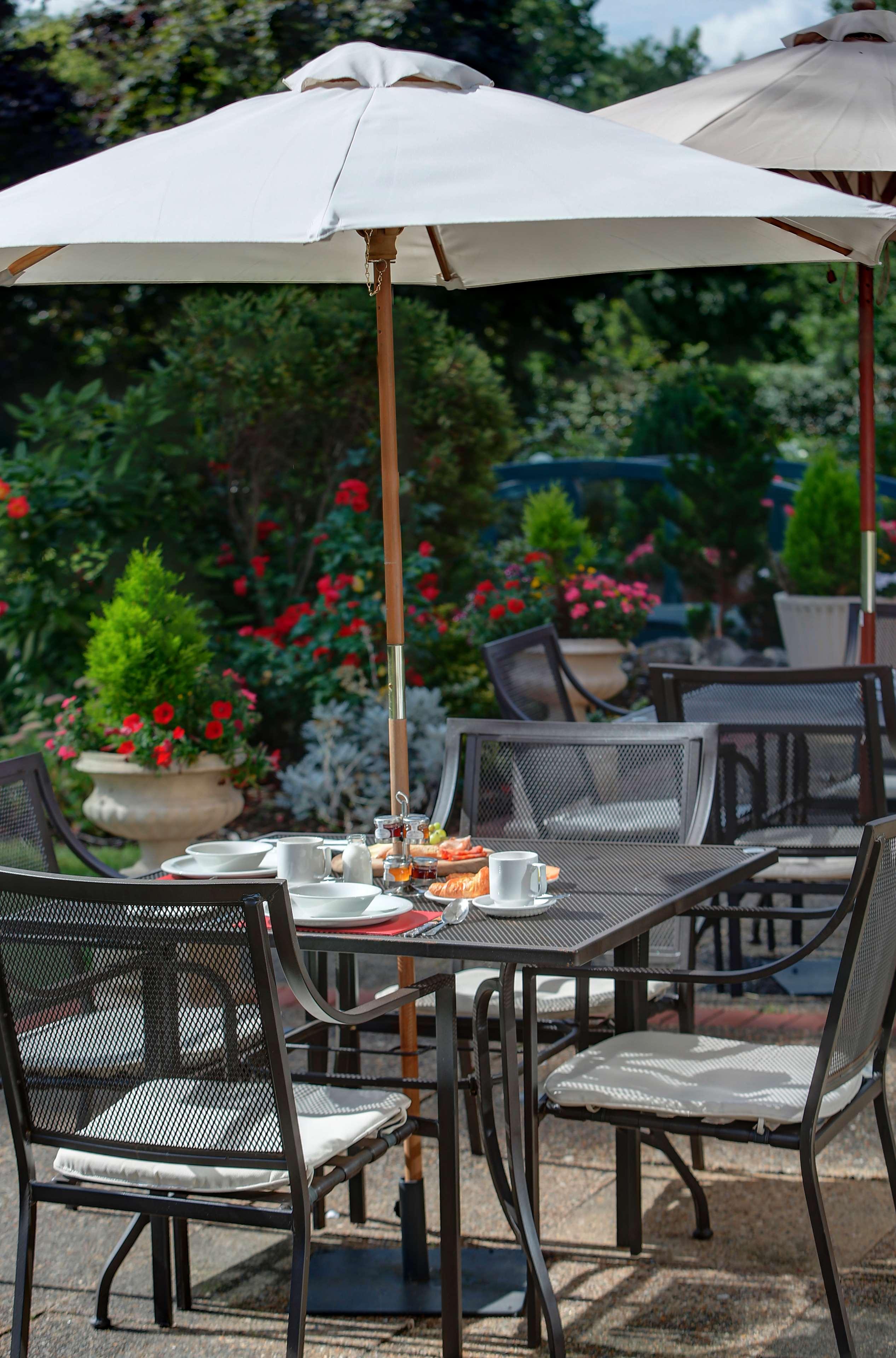 Best Western Homestead Court Hotel Welwyn Garden City Bagian luar foto
