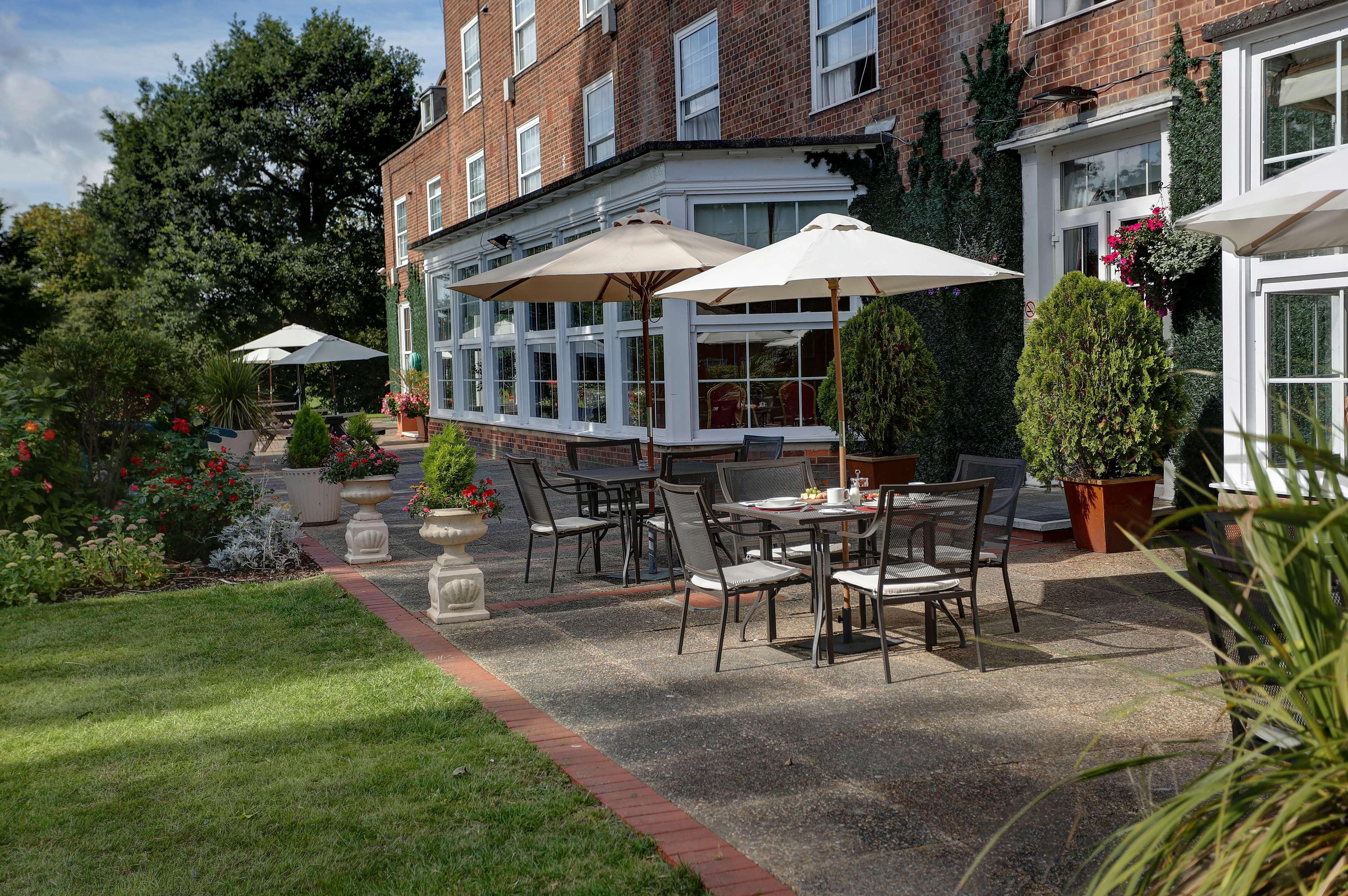 Best Western Homestead Court Hotel Welwyn Garden City Bagian luar foto