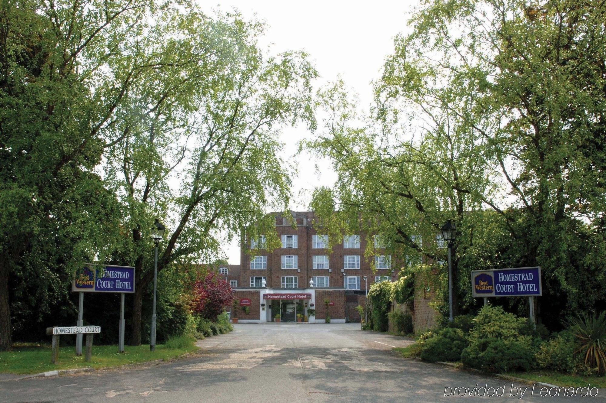 Best Western Homestead Court Hotel Welwyn Garden City Bagian luar foto